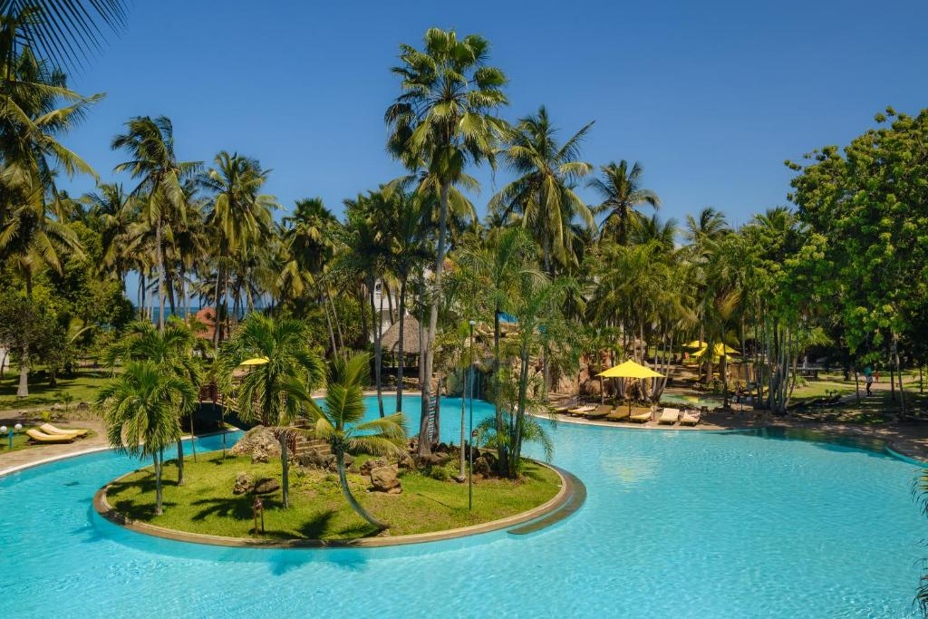 Sarova-Whitesands-Beach-Resort-Spa-1.webp