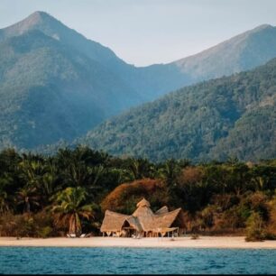 MAHALE MOUNTAINS NATIONAL PARK
